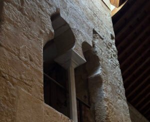Alminar islámico de la iglesia de Santiago.