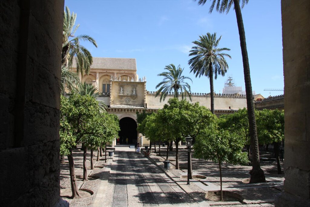 El Patio de los Naranjos de la Mezquita de Córdoba.